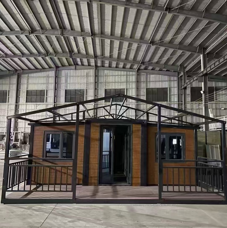 Expandable Container House with Terrace And Roof